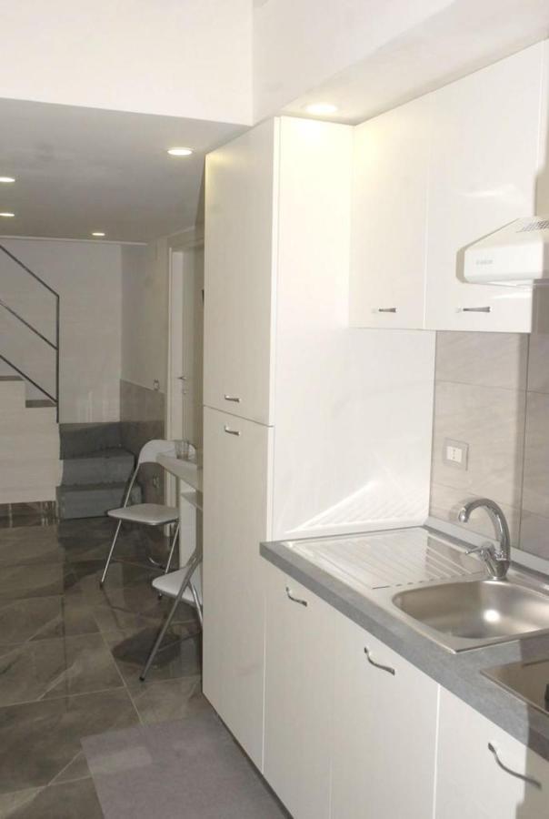 La Maison Di Greta Apartment เนเปิลส์ ภายนอก รูปภาพ